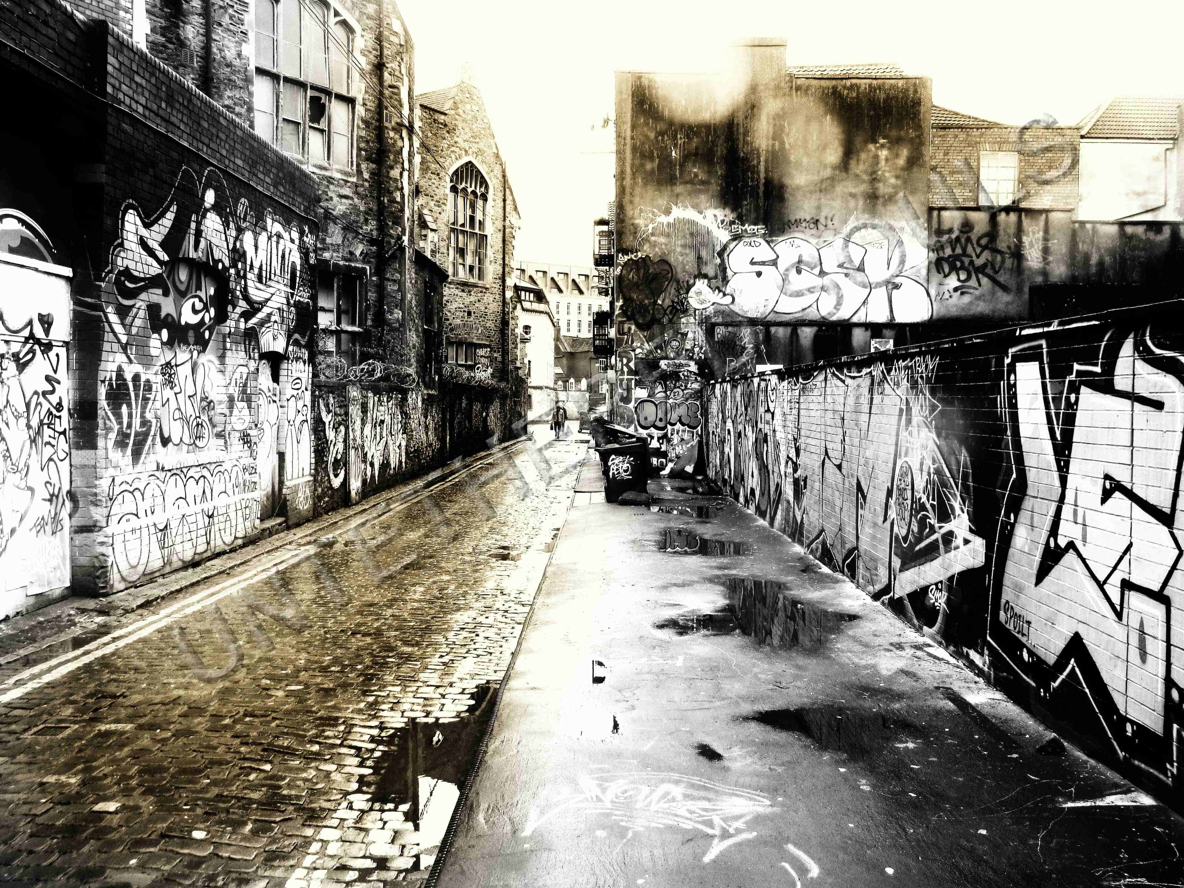 Alleyway-Urban Scene Photography thumbnail-0